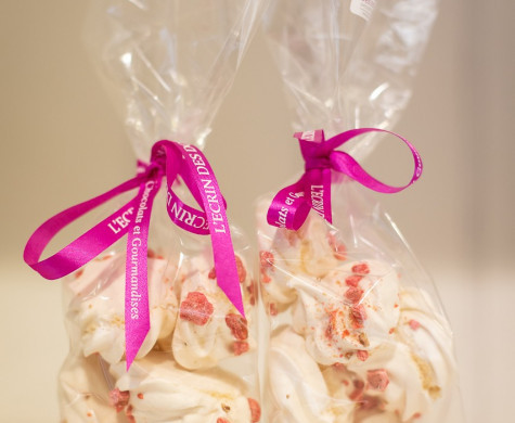 Meringues praline rose